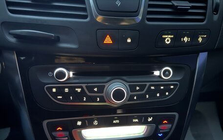 Renault Latitude I, 2013 год, 1 550 000 рублей, 13 фотография