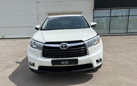 Toyota Highlander III, 2014 год, 2 499 000 рублей, 5 фотография