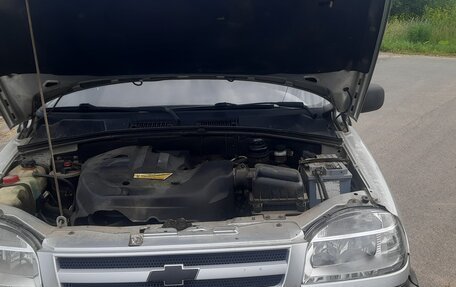 Chevrolet Niva I рестайлинг, 2005 год, 250 000 рублей, 7 фотография