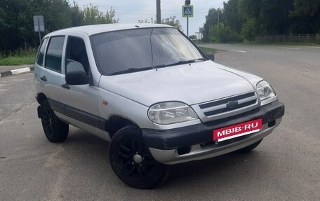 Chevrolet Niva I рестайлинг, 2005 год, 250 000 рублей, 2 фотография