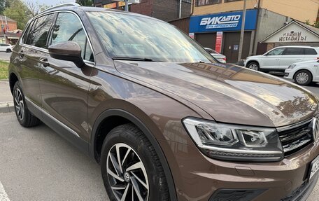 Volkswagen Tiguan II, 2018 год, 2 600 000 рублей, 4 фотография