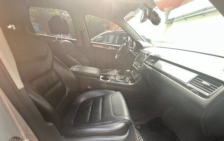 Volkswagen Touareg III, 2011 год, 1 350 000 рублей, 4 фотография