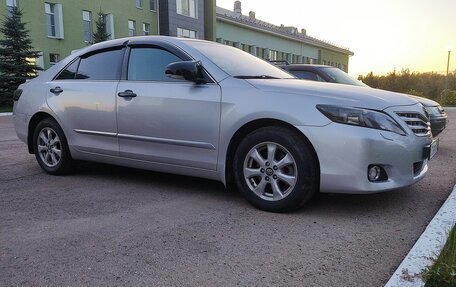 Toyota Camry, 2011 год, 1 350 000 рублей, 4 фотография
