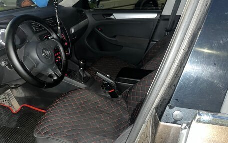 Volkswagen Jetta VI, 2012 год, 900 000 рублей, 8 фотография