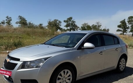 Chevrolet Cruze II, 2012 год, 850 000 рублей, 2 фотография