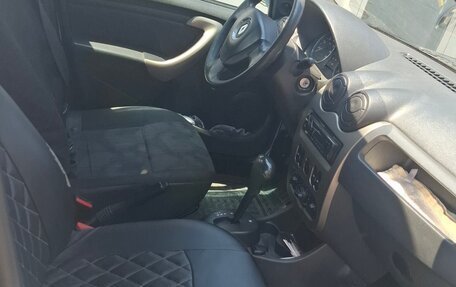 Renault Logan I, 2015 год, 300 000 рублей, 3 фотография