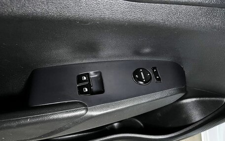 Hyundai Solaris II рестайлинг, 2017 год, 799 000 рублей, 7 фотография