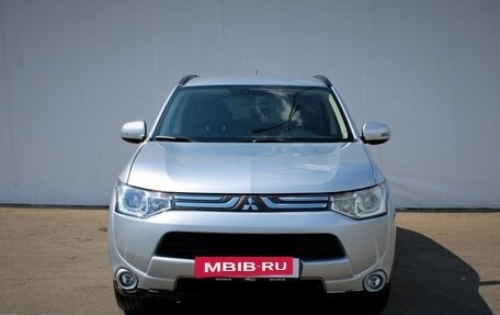 Mitsubishi Outlander III рестайлинг 3, 2013 год, 1 165 000 рублей, 2 фотография
