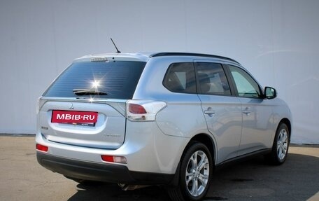 Mitsubishi Outlander III рестайлинг 3, 2013 год, 1 165 000 рублей, 5 фотография