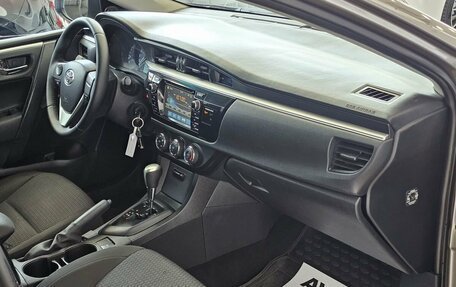 Toyota Corolla, 2015 год, 1 475 000 рублей, 20 фотография