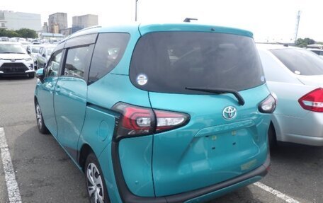 Toyota Sienta II, 2020 год, 1 600 000 рублей, 11 фотография