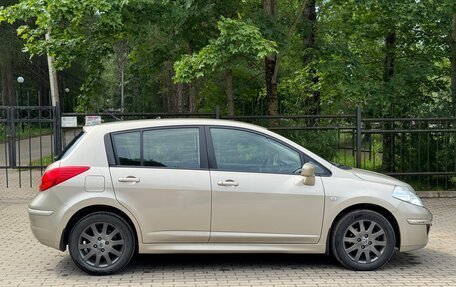 Nissan Tiida, 2010 год, 830 000 рублей, 4 фотография