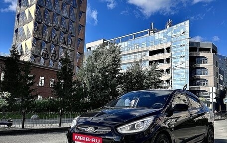 Hyundai Solaris II рестайлинг, 2013 год, 699 900 рублей, 17 фотография