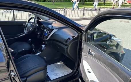 Hyundai Solaris II рестайлинг, 2013 год, 699 900 рублей, 34 фотография