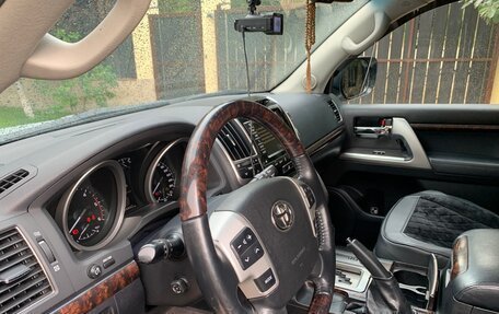 Toyota Land Cruiser 200, 2012 год, 3 380 000 рублей, 7 фотография