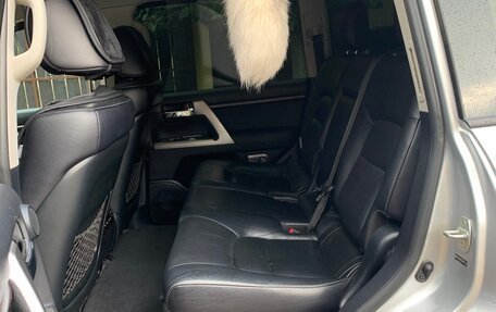 Toyota Land Cruiser 200, 2012 год, 3 380 000 рублей, 6 фотография