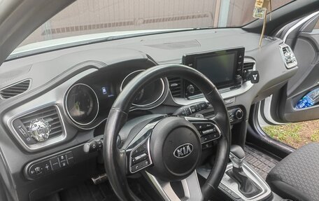 KIA cee'd III, 2020 год, 1 600 000 рублей, 10 фотография