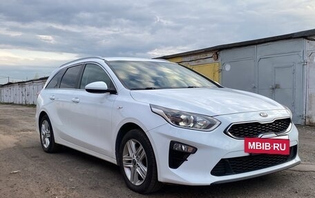 KIA cee'd III, 2020 год, 1 495 000 рублей, 3 фотография