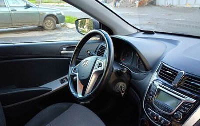 Hyundai Solaris II рестайлинг, 2011 год, 700 000 рублей, 1 фотография