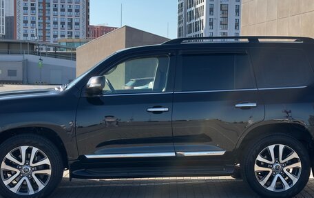 Toyota Land Cruiser 200, 2016 год, 7 200 000 рублей, 4 фотография