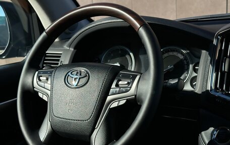 Toyota Land Cruiser 200, 2016 год, 7 200 000 рублей, 31 фотография