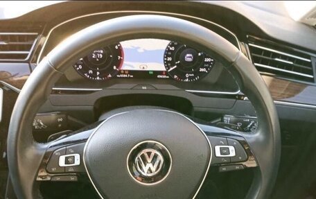 Volkswagen Passat B8 рестайлинг, 2017 год, 1 600 000 рублей, 10 фотография
