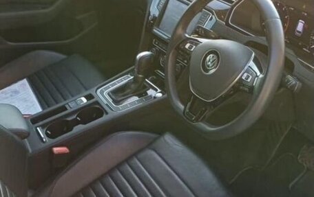 Volkswagen Passat B8 рестайлинг, 2017 год, 1 600 000 рублей, 12 фотография