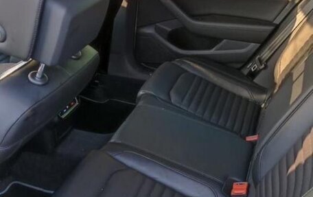 Volkswagen Passat B8 рестайлинг, 2017 год, 1 600 000 рублей, 11 фотография