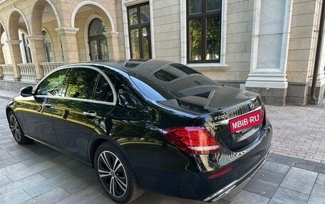 Mercedes-Benz E-Класс, 2019 год, 3 550 000 рублей, 7 фотография