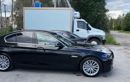 BMW 5 серия, 2016 год, 3 300 000 рублей, 2 фотография