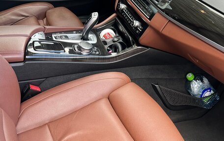 BMW 5 серия, 2016 год, 3 300 000 рублей, 4 фотография