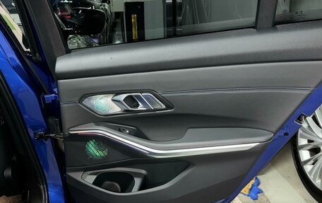 BMW 3 серия, 2019 год, 3 350 000 рублей, 13 фотография