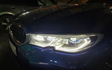 BMW 3 серия, 2019 год, 3 350 000 рублей, 18 фотография
