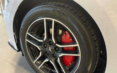 Ford Mustang VI рестайлинг, 2019 год, 3 397 000 рублей, 19 фотография