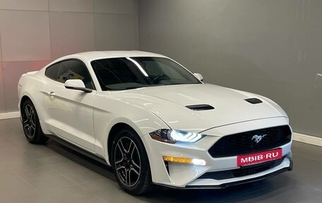 Ford Mustang VI рестайлинг, 2019 год, 3 397 000 рублей, 3 фотография