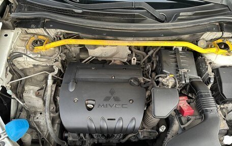Mitsubishi Outlander III рестайлинг 3, 2014 год, 1 680 000 рублей, 23 фотография