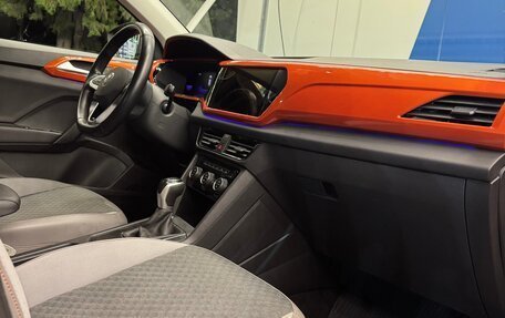 Volkswagen Taos, 2021 год, 2 720 000 рублей, 10 фотография