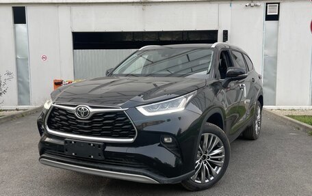 Toyota Highlander, 2025 год, 4 930 000 рублей, 1 фотография