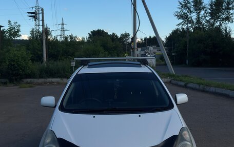 Toyota Wish II, 2004 год, 850 000 рублей, 1 фотография
