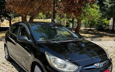 Hyundai Solaris II рестайлинг, 2012 год, 1 050 000 рублей, 1 фотография