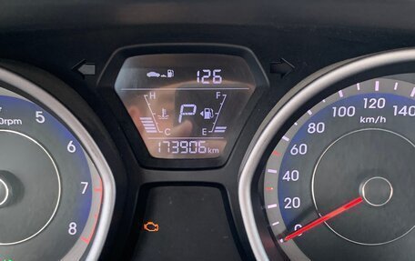 Hyundai Elantra V, 2015 год, 1 200 000 рублей, 15 фотография