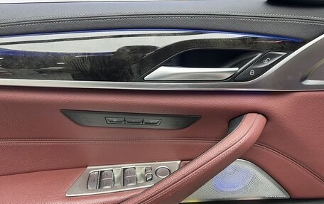 BMW 5 серия, 2020 год, 3 900 000 рублей, 9 фотография