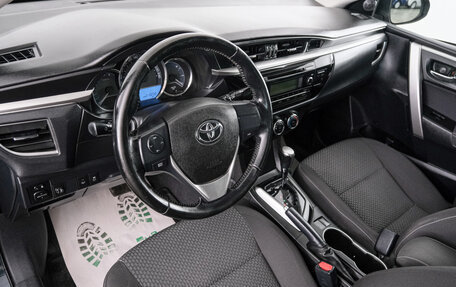 Toyota Corolla, 2013 год, 1 299 000 рублей, 9 фотография