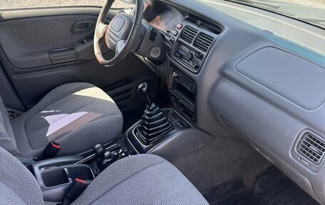 Suzuki Grand Vitara, 2000 год, 399 700 рублей, 11 фотография