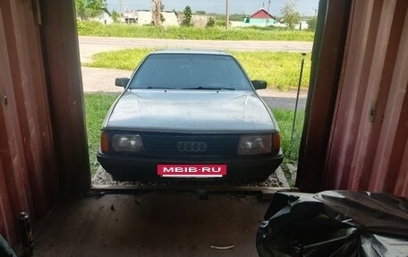 Audi 100, 1984 год, 140 000 рублей, 3 фотография