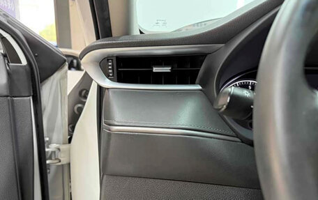 Toyota Venza, 2022 год, 2 640 999 рублей, 19 фотография