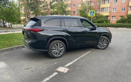 Toyota Highlander, 2025 год, 4 930 000 рублей, 6 фотография