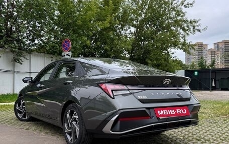 Hyundai Elantra, 2023 год, 1 990 000 рублей, 5 фотография