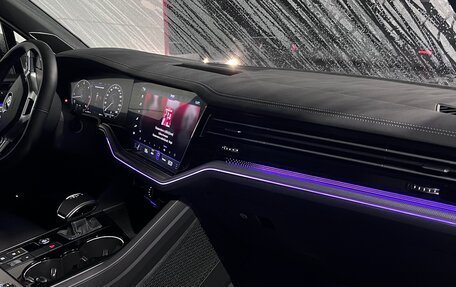 Volkswagen Touareg III, 2019 год, 9 800 000 рублей, 13 фотография