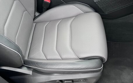 Volkswagen Touareg III, 2019 год, 9 800 000 рублей, 23 фотография